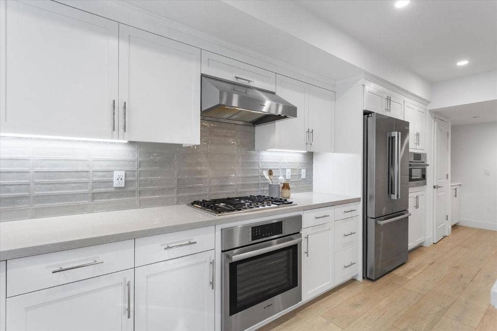 16319 Hamsher Court, Los Gatos, CA 95032 16319 Hamsher Court, Los Gatos, CA 95032
