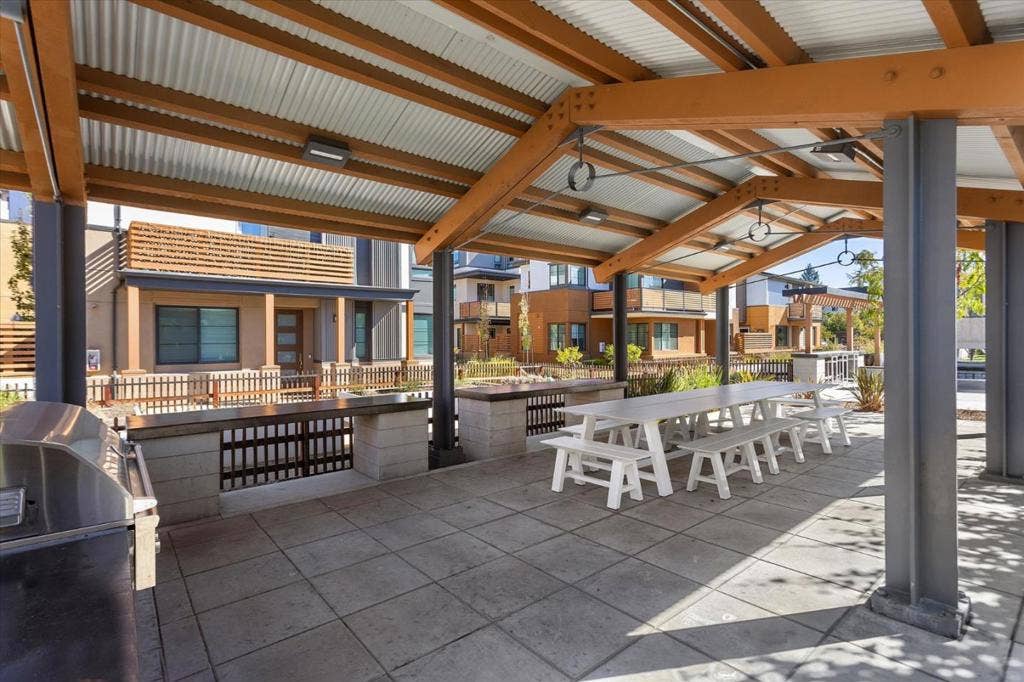 16319 Hamsher Court, Los Gatos, CA 95032 16319 Hamsher Court, Los Gatos, CA 95032