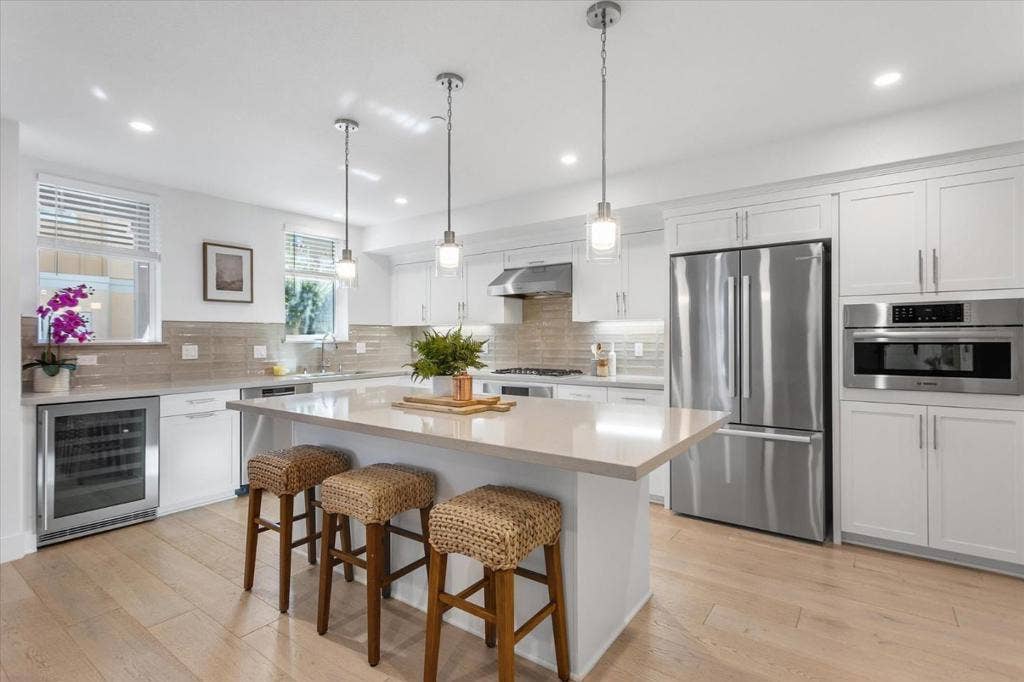 16319 Hamsher Court, Los Gatos, CA 95032 16319 Hamsher Court, Los Gatos, CA 95032