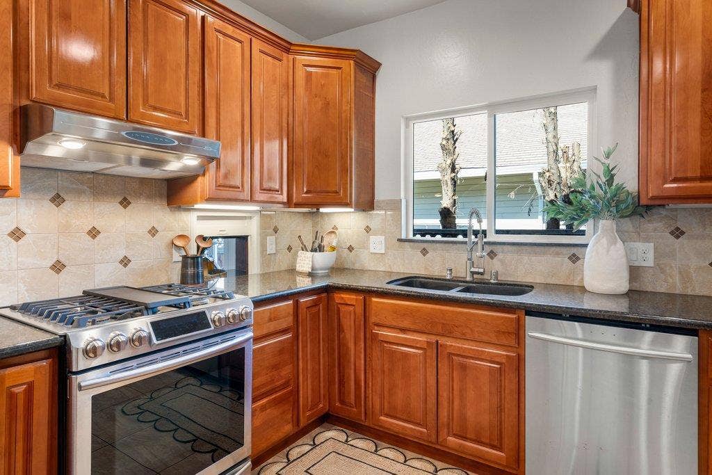 166 N 17th Street, San Jose, CA 95112