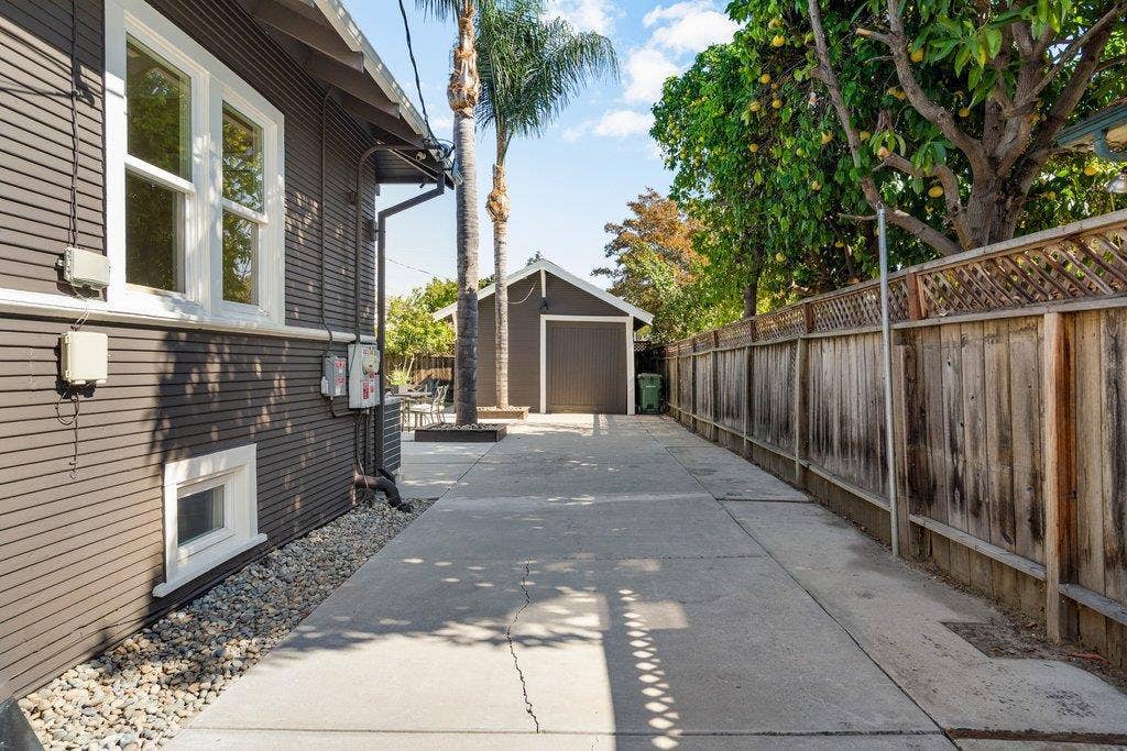 166 N 17th Street, San Jose, CA 95112