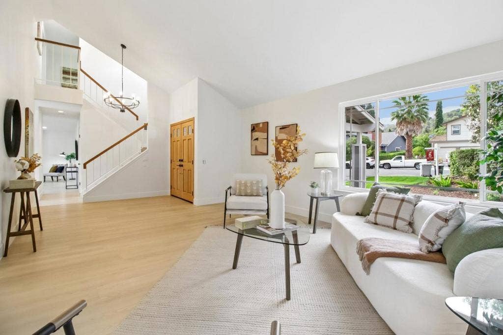 6558 Gardenoak Court, San Jose, CA 95120