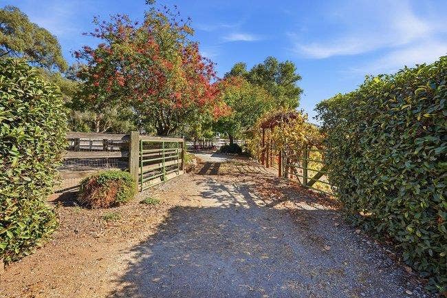 12170 Calle Uvas, Gilroy, CA 95020 12170 Calle Uvas, Gilroy, CA 95020