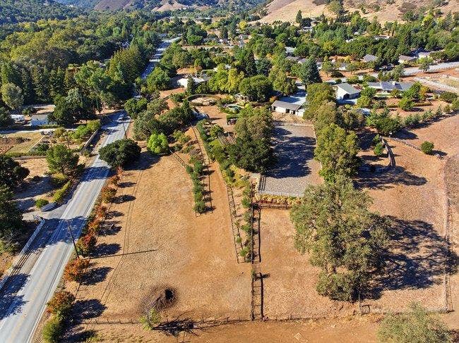 12170 Calle Uvas, Gilroy, CA 95020 12170 Calle Uvas, Gilroy, CA 95020