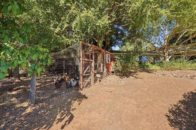 12170 Calle Uvas, Gilroy, CA 95020 12170 Calle Uvas, Gilroy, CA 95020