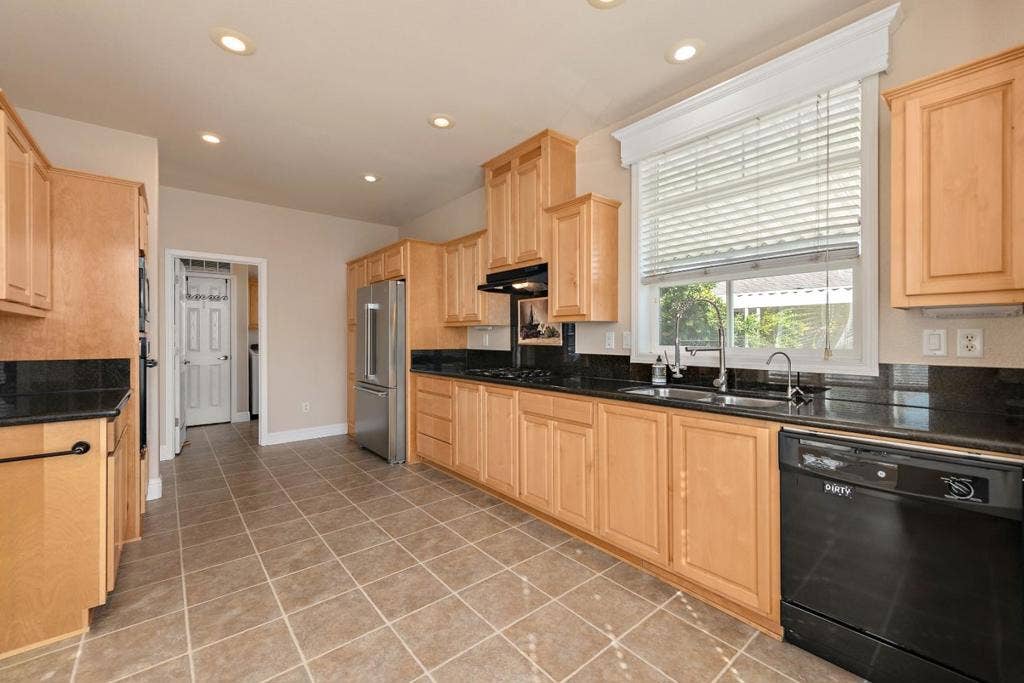 125 North Mary Avenue, #75, Sunnyvale, CA 94086