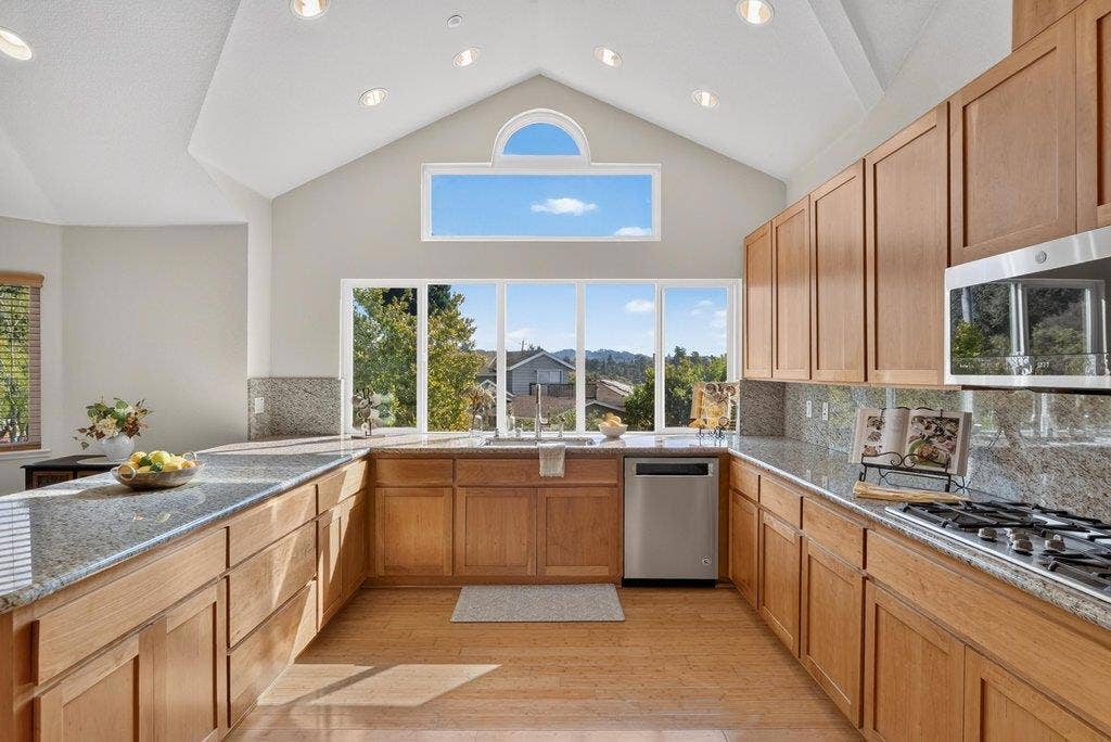 110 Mattison Court, Aptos, CA 95003 110 Mattison Court, Aptos, CA 95003