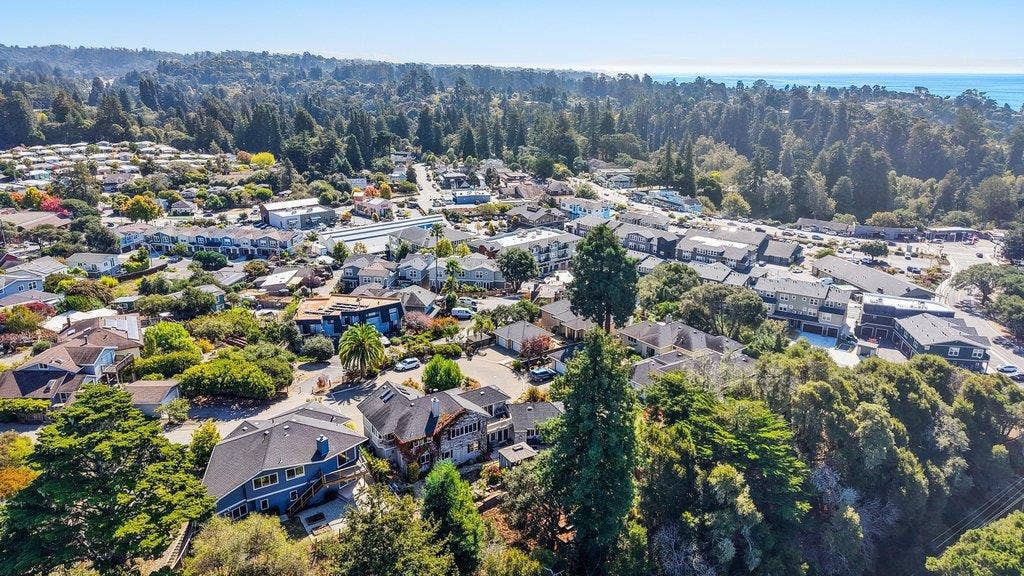 110 Mattison Court, Aptos, CA 95003 110 Mattison Court, Aptos, CA 95003