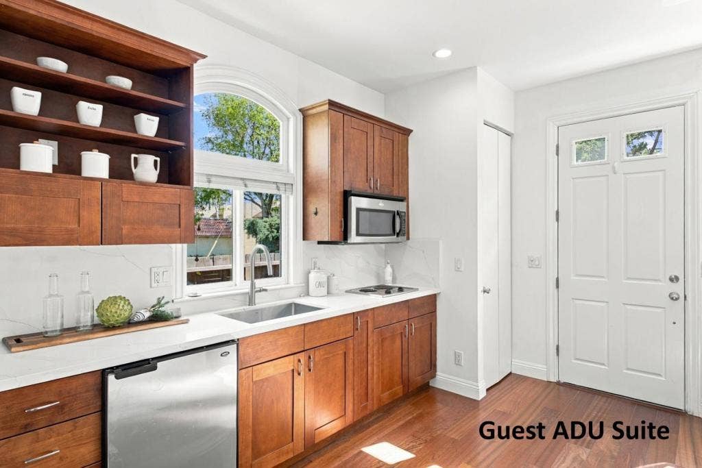 7408 Stanford Place, Cupertino, CA 95014