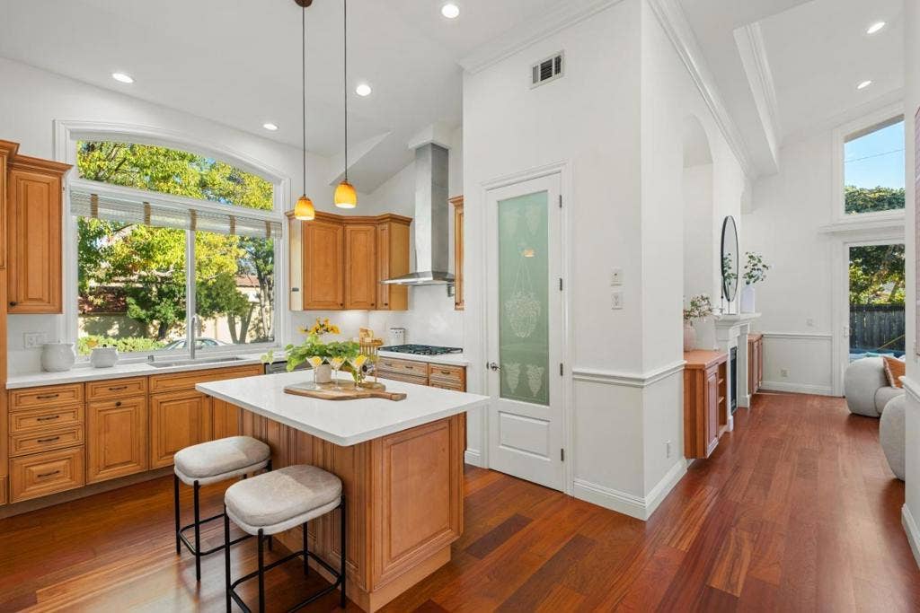 7408 Stanford Place, Cupertino, CA 95014