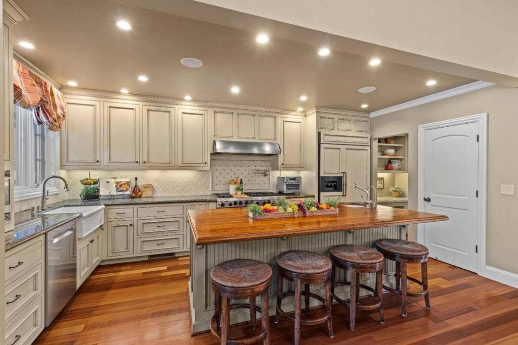 3813 Mountcliffe Court, San Jose, CA 95136