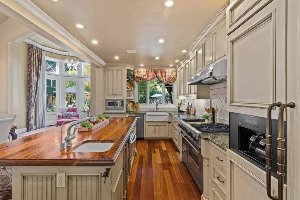 3813 Mountcliffe Court, San Jose, CA 95136