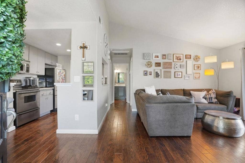 5940 Bridgeport Lake Way, San Jose, CA 95123