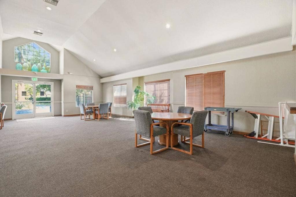 5940 Bridgeport Lake Way, San Jose, CA 95123