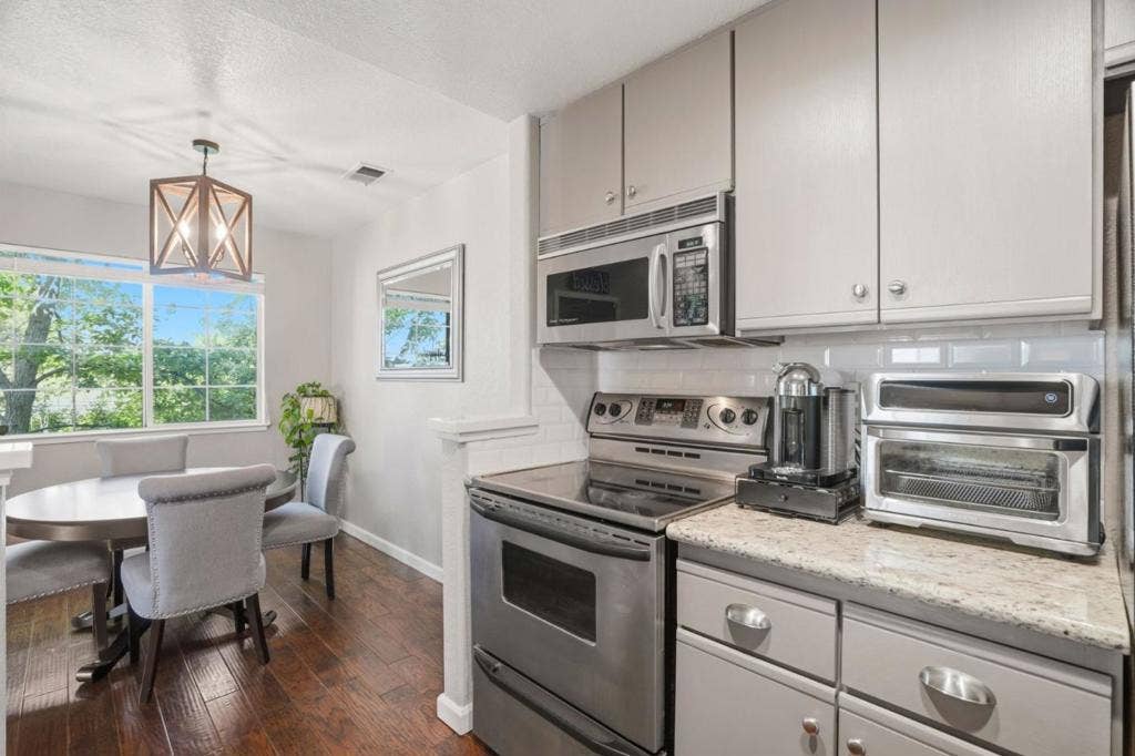 5940 Bridgeport Lake Way, San Jose, CA 95123