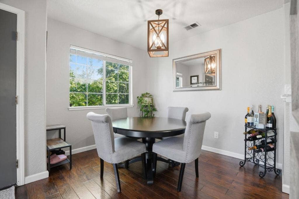 5940 Bridgeport Lake Way, San Jose, CA 95123