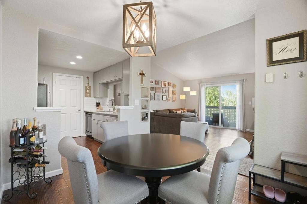 5940 Bridgeport Lake Way, San Jose, CA 95123