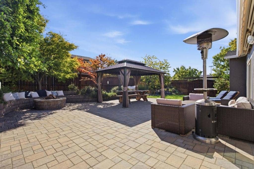 6122 Banner Court, San Jose, CA 95123