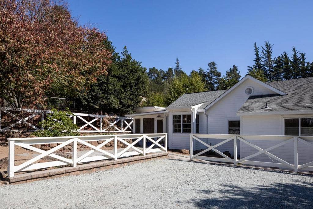 5752 Freedom Boulevard, Aptos, CA 95003