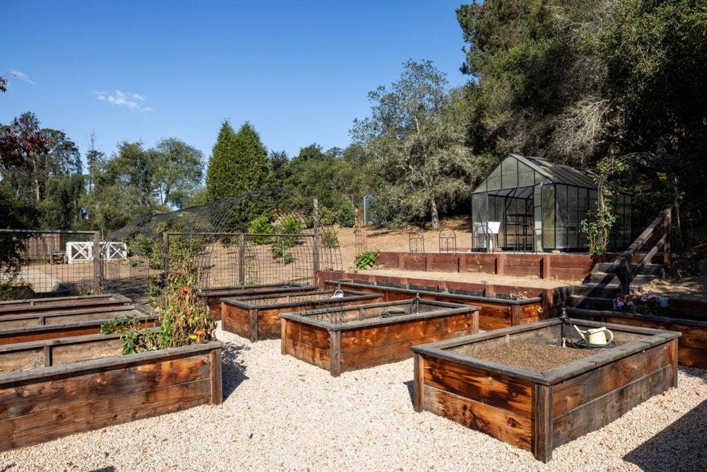 5752 Freedom Boulevard, Aptos, CA 95003