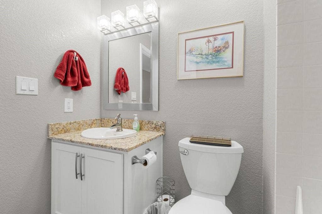 966 Apricot Avenue, Campbell, CA 95008