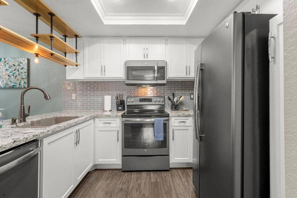966 Apricot Avenue, Campbell, CA 95008
