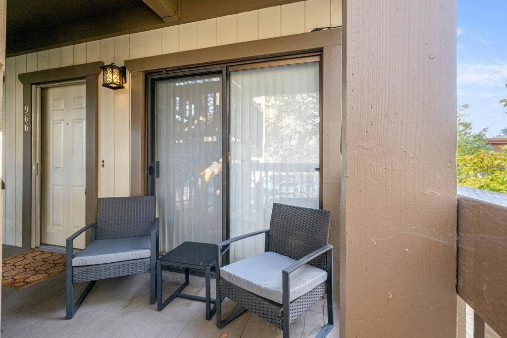 966 Apricot Avenue, Campbell, CA 95008
