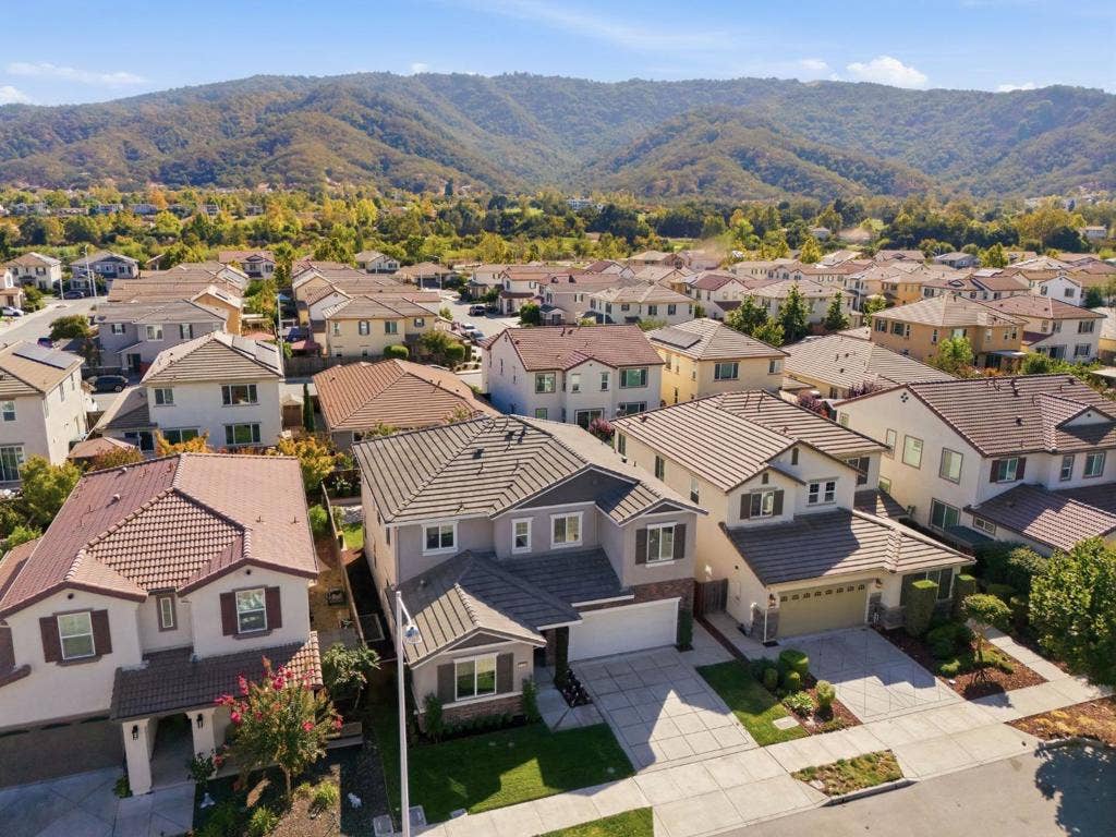 1780 Tarragon Drive, Gilroy, CA 95020