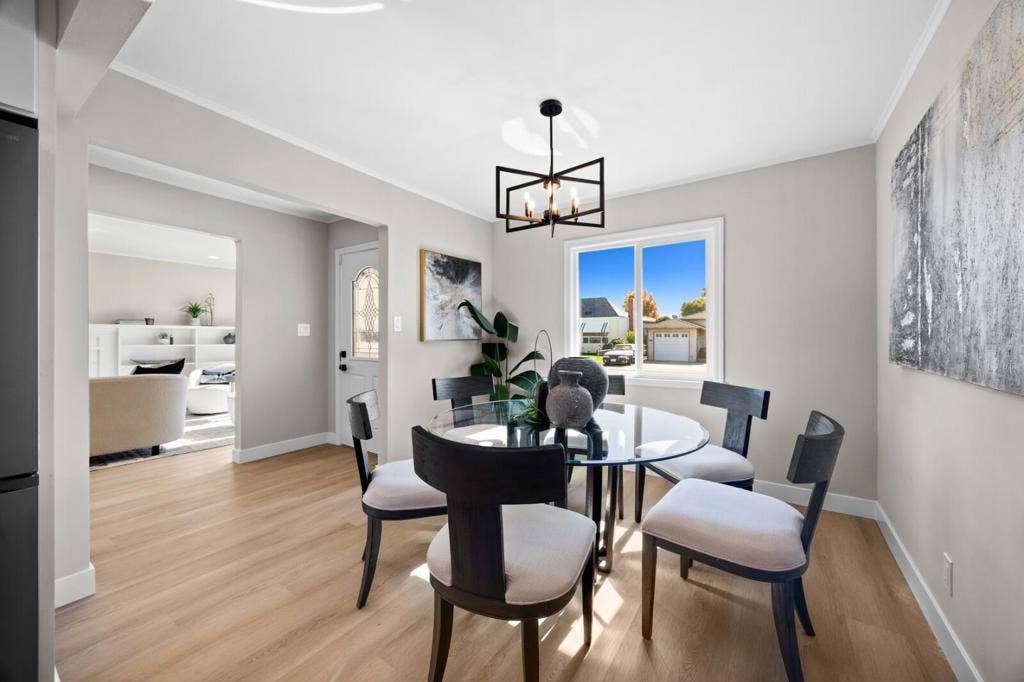725 Guildford Avenue, San Mateo, CA 94402