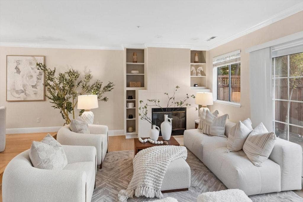 527 Tyndall Street, Los Altos, CA 94022