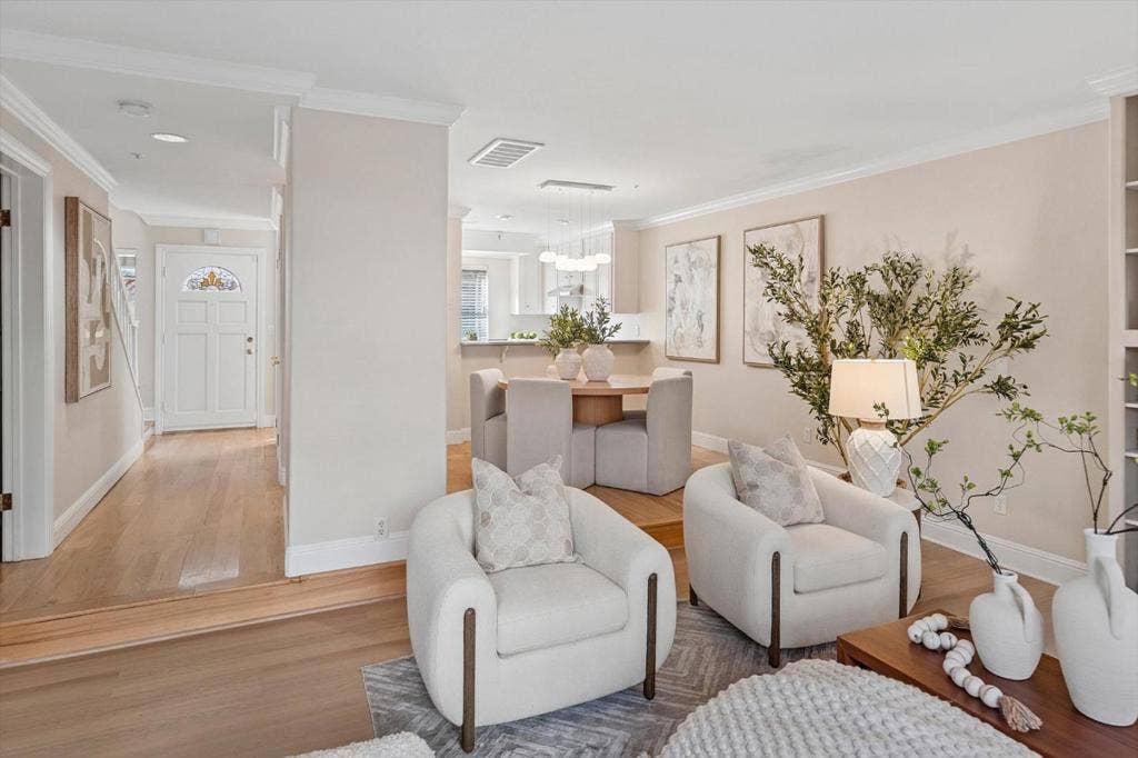 527 Tyndall Street, Los Altos, CA 94022