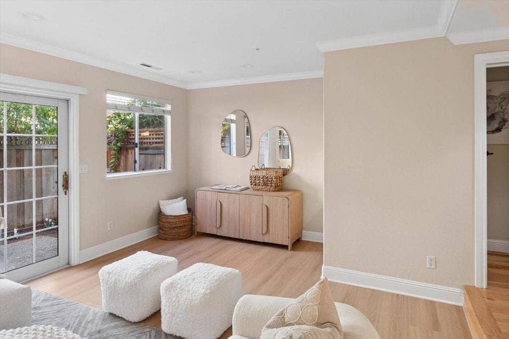 527 Tyndall Street, Los Altos, CA 94022