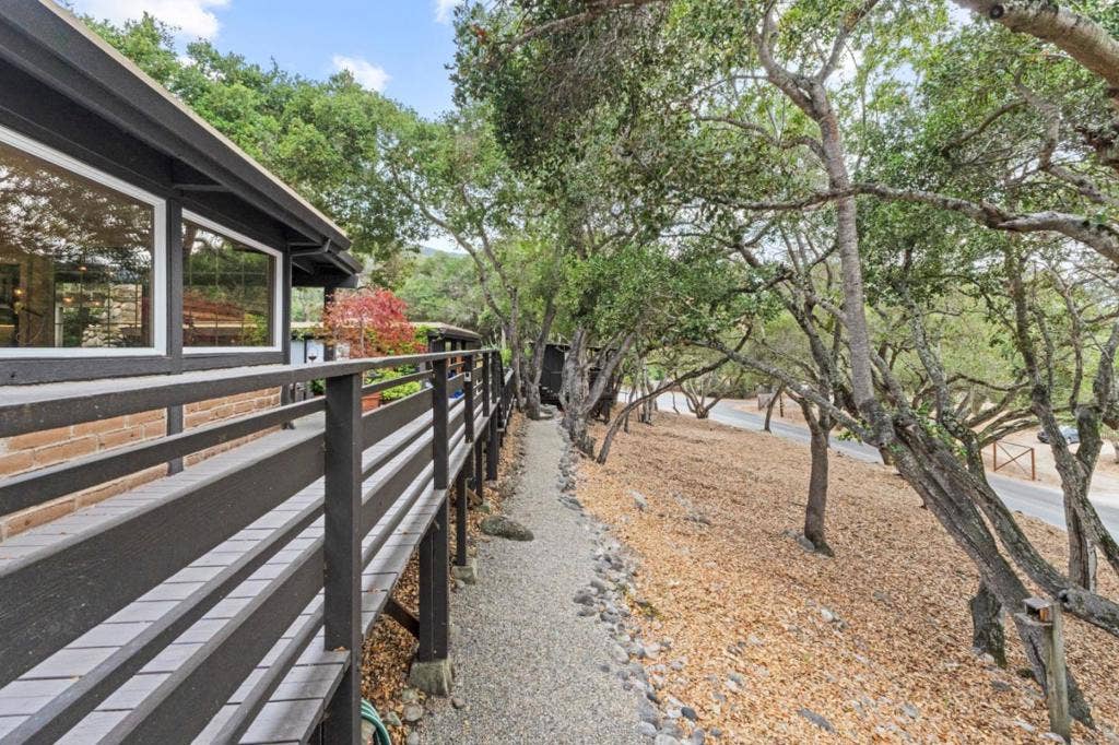 76 Upper Circle, Carmel Valley, CA 93924 76 Upper Circle, Carmel Valley, CA 93924