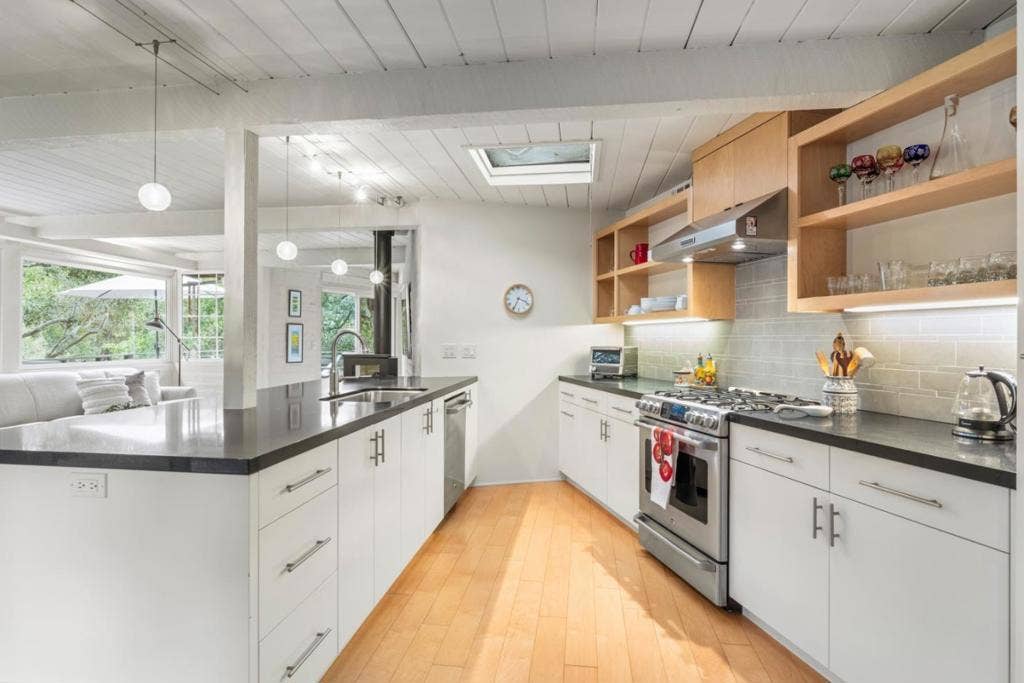 76 Upper Circle, Carmel Valley, CA 93924 76 Upper Circle, Carmel Valley, CA 93924