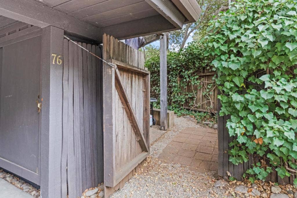 76 Upper Circle, Carmel Valley, CA 93924 76 Upper Circle, Carmel Valley, CA 93924