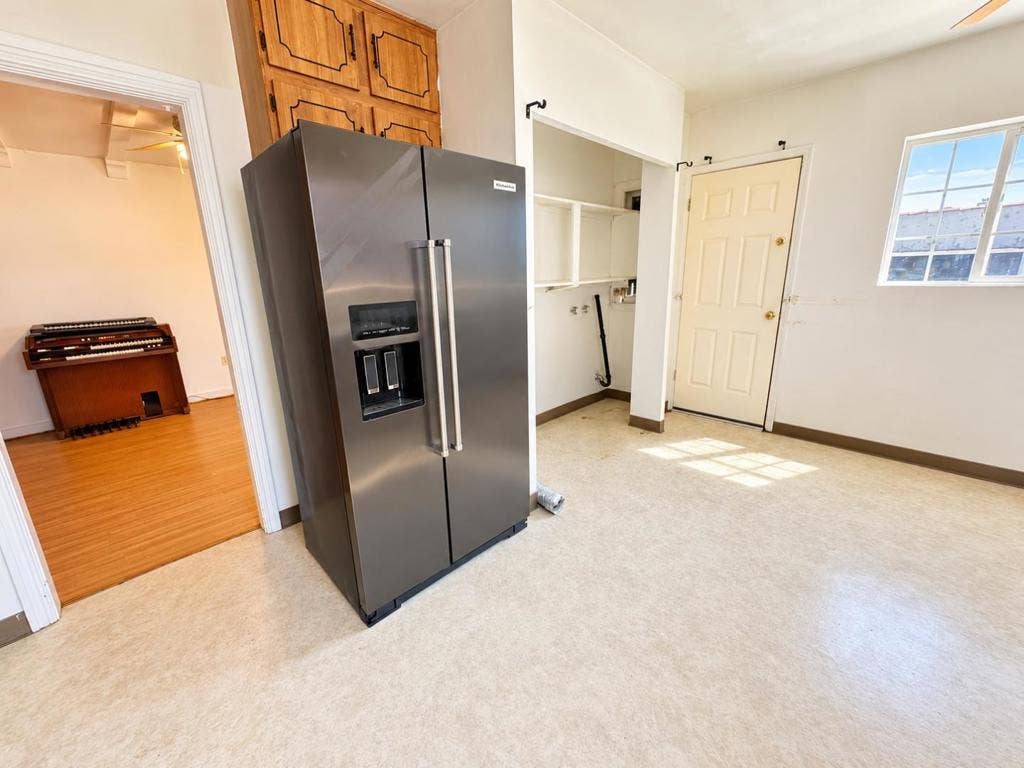 1126 Hollyburne Avenue, Menlo Park, CA 94025 1126 Hollyburne Avenue, Menlo Park, CA 94025