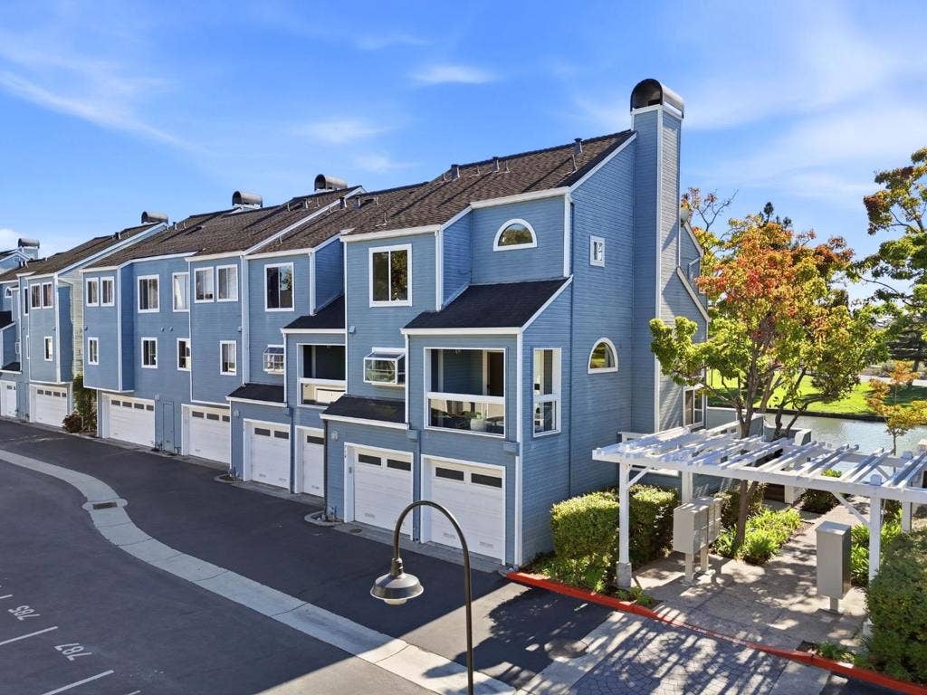 714 Portwalk Place, Redwood City, CA 94065