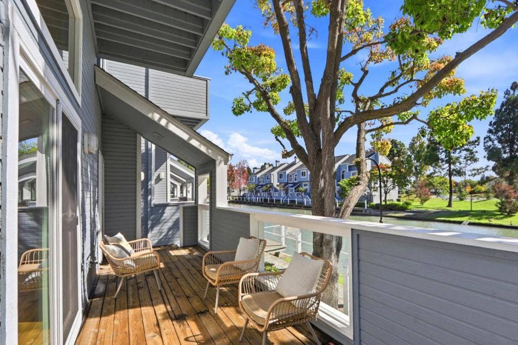 714 Portwalk Place, Redwood City, CA 94065