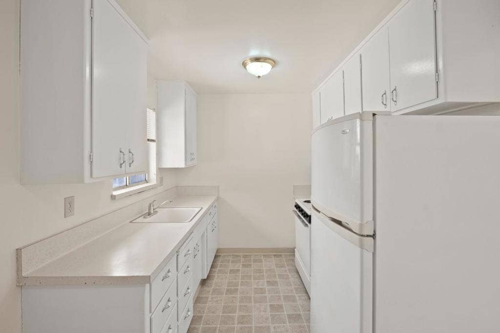 1337 Junipero Avenue, Redwood City, CA 94061