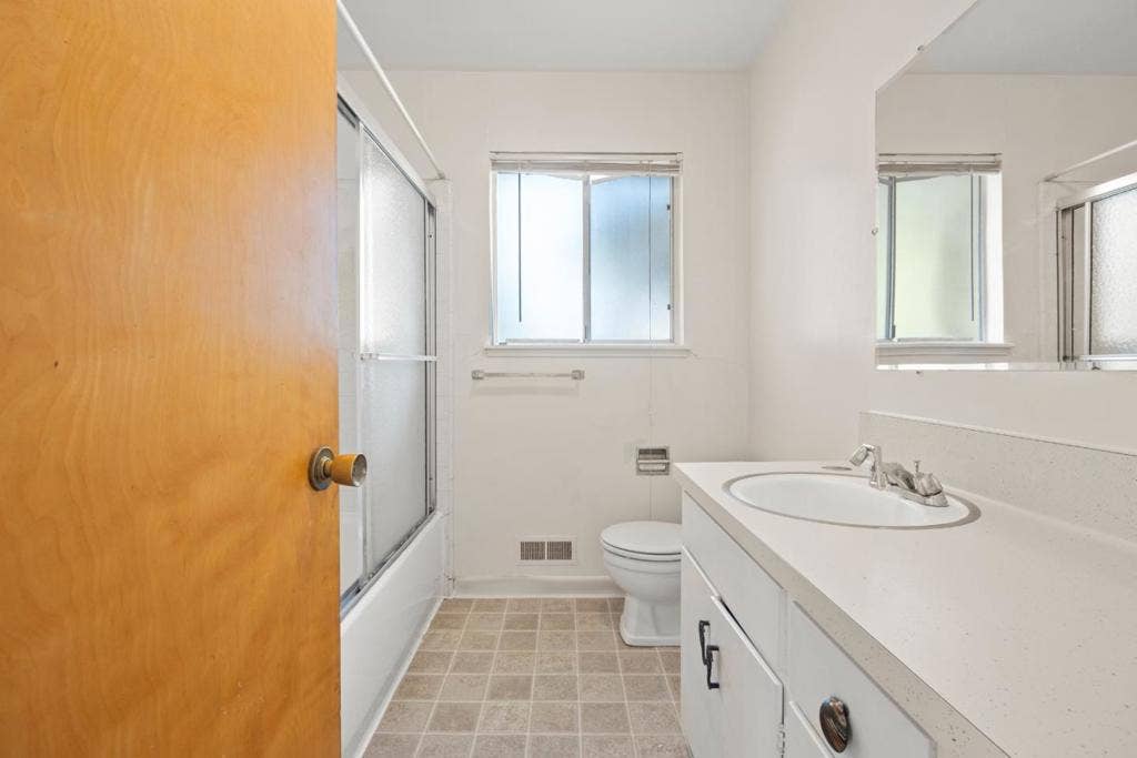 1337 Junipero Avenue, Redwood City, CA 94061