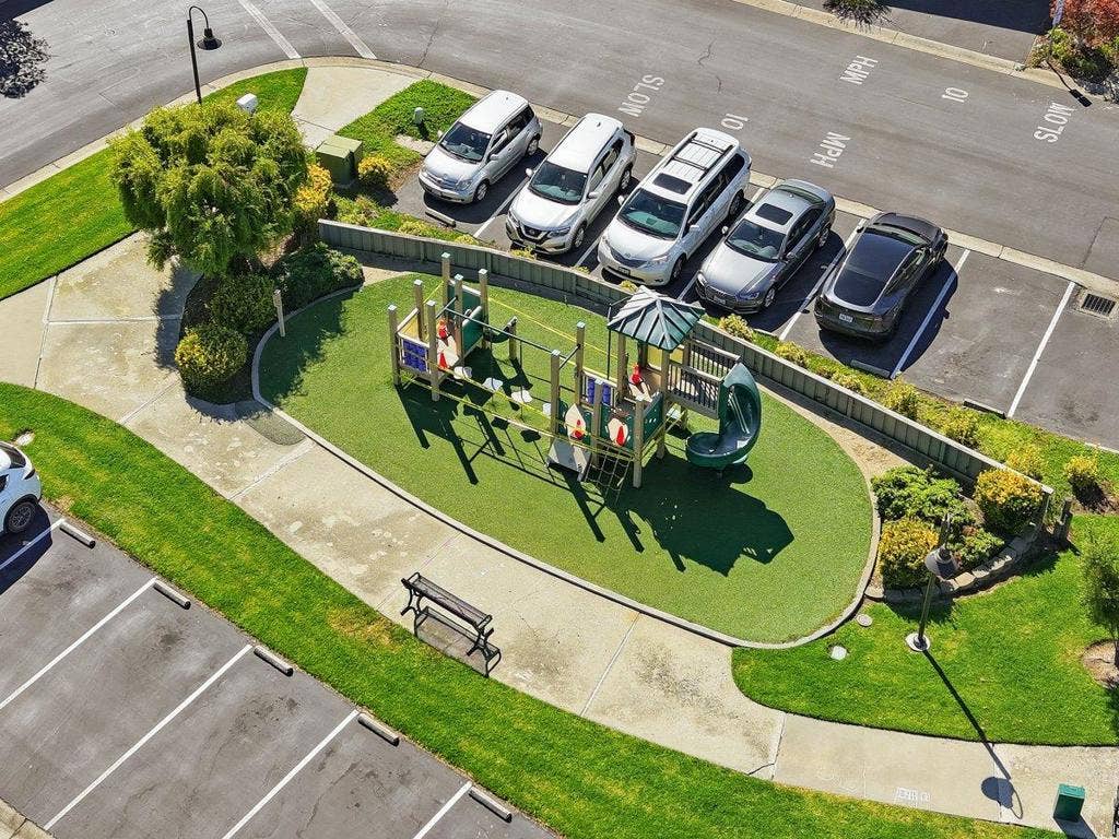 810 Andromeda Lane, Foster City, CA 94404
