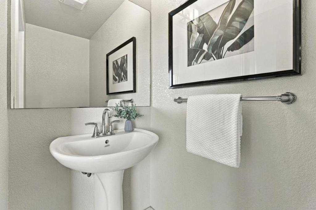 1395 Lick Avenue, San Jose, CA 95110 1395 Lick Avenue, San Jose, CA 95110
