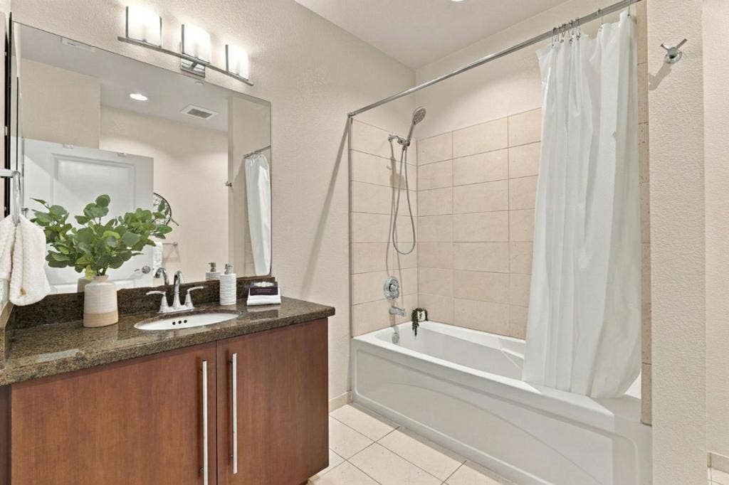 1395 Lick Avenue, San Jose, CA 95110 1395 Lick Avenue, San Jose, CA 95110