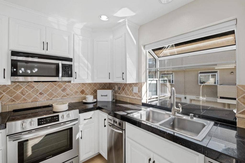 703 Hibiscus Place, San Jose, CA 95117