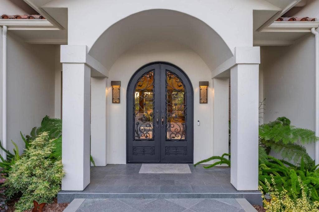 706 Tesoro Road, Monterey, CA 93940