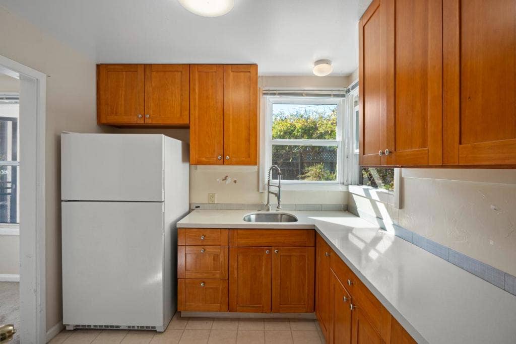 1712 Anamor Street, Redwood City, CA 94061