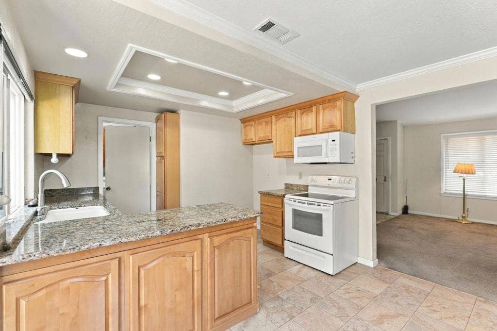 3666 Touriga Drive, Pleasanton, CA 94566 3666 Touriga Drive, Pleasanton, CA 94566