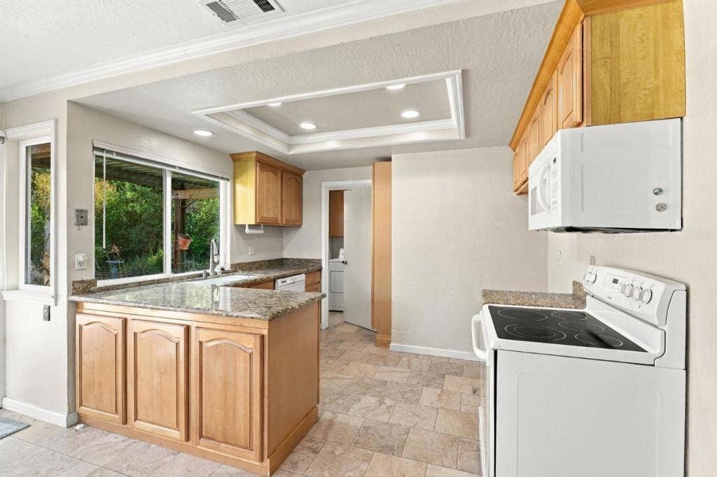 3666 Touriga Drive, Pleasanton, CA 94566 3666 Touriga Drive, Pleasanton, CA 94566