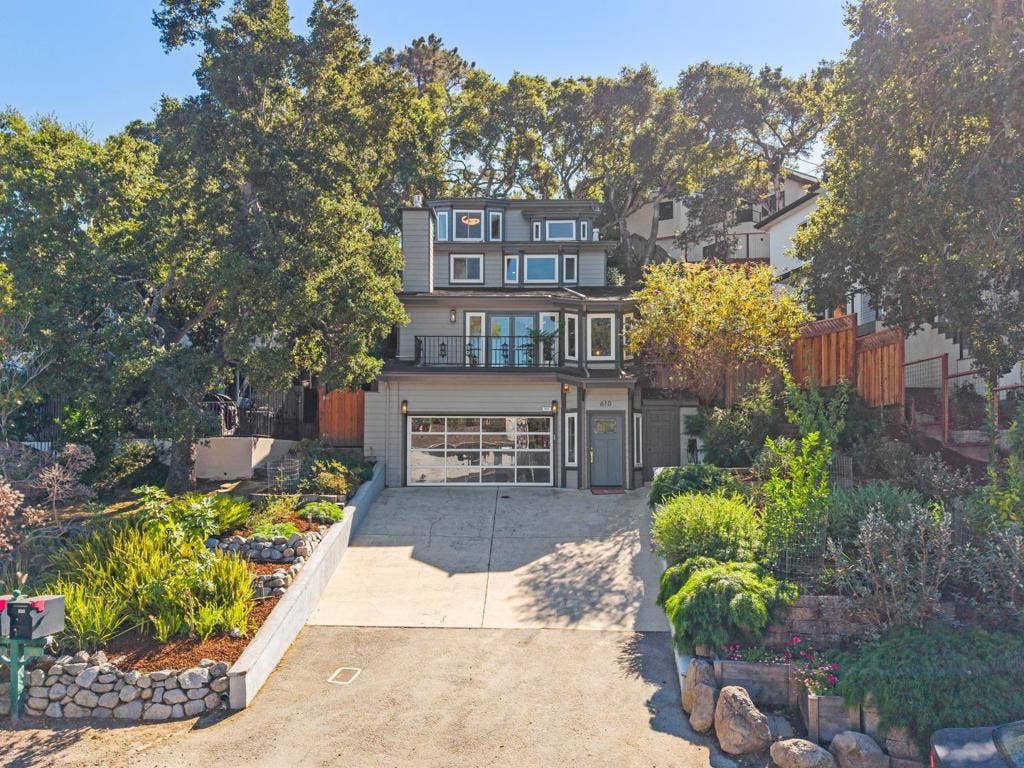 610 Lakeview Way, Redwood City, CA 94062
