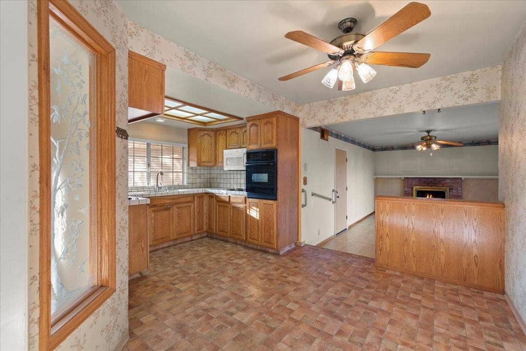 411 Radcliffe Drive, Santa Clara, CA 95051 411 Radcliffe Drive, Santa Clara, CA 95051